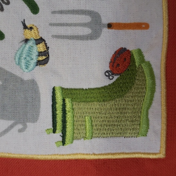 Design Imports NWT Kitchen Towel S/2 with Embroidered Garden Theme Design - Picture 8 of 8